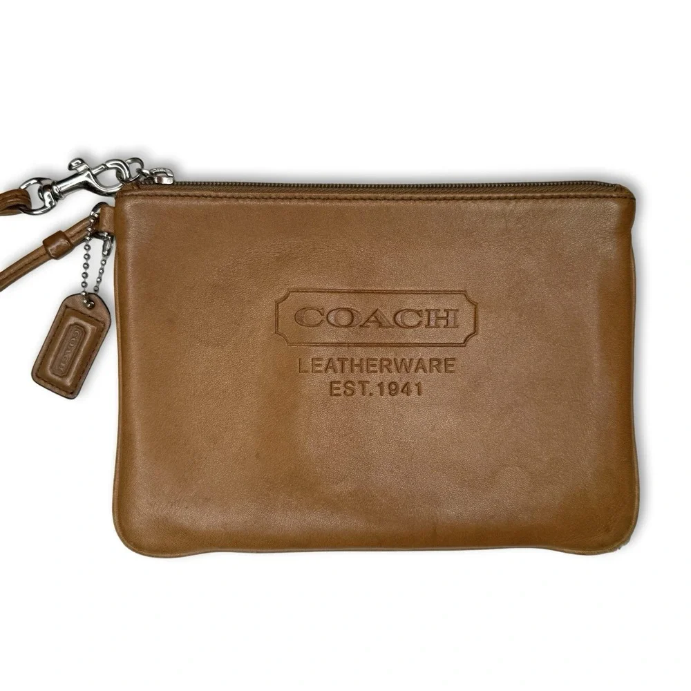 NWOT Coach Vintage Heritage Leather Wristlet w/ Mini Bag Charm